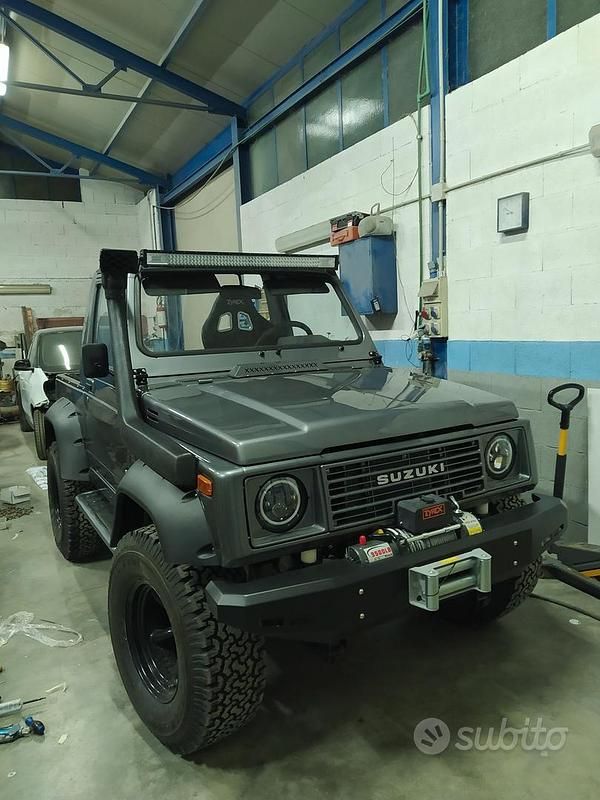 Usata Suzuki Samurai 1980 Grigio