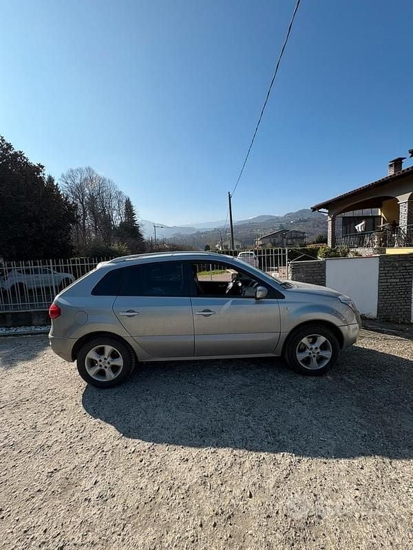Usata Renault Koleos 150 CV (110 kW) 2008 Grigio SUV