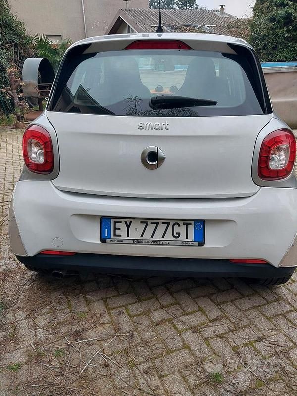 Begagnad Smart ForFour 71 HK (52 kW) 2015 Halvkombi