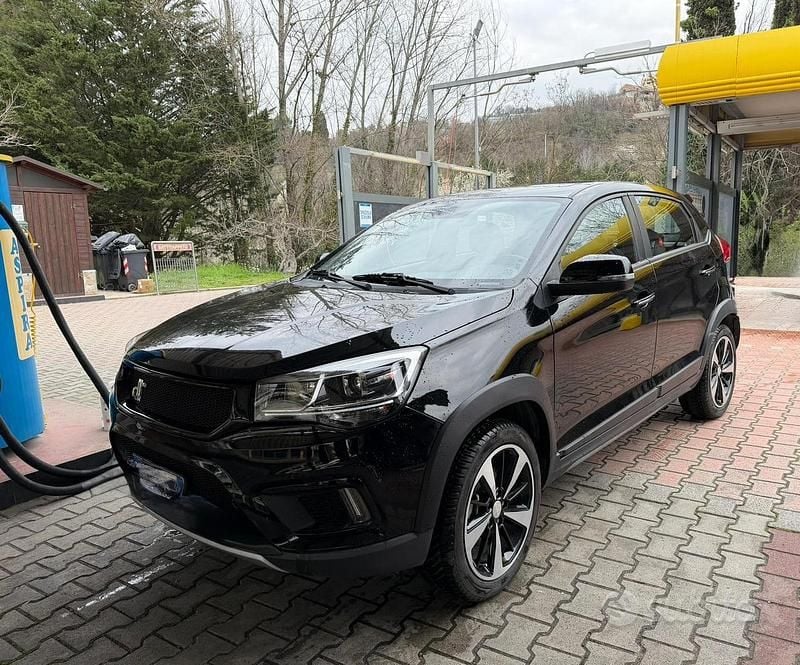 Usata DR DR 3.0 116 CV (85 kW) 2022 Nero SUV