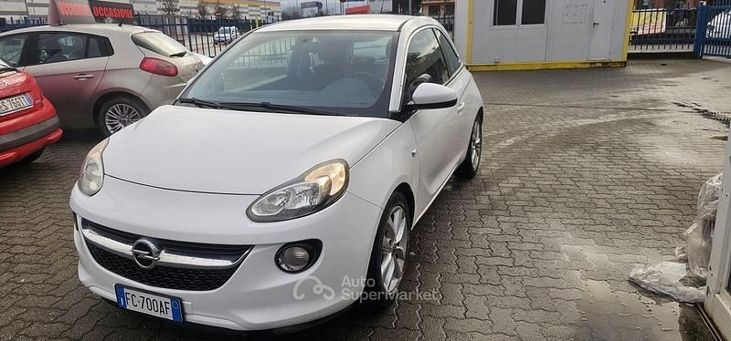 Usata Opel Adam 87 CV (63 kW) 2015 Utilitaria