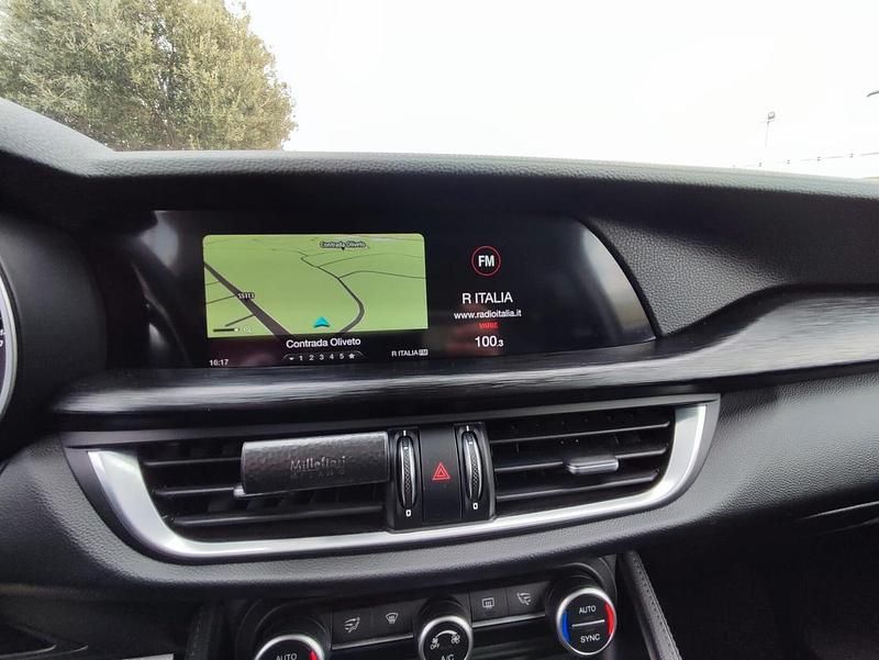 Usata Alfa Romeo Stelvio Tech Edition 190 CV (139 kW) 2018 Grigio SUV