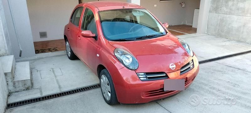 Usata Nissan Micra 2004 Rosso Utilitaria