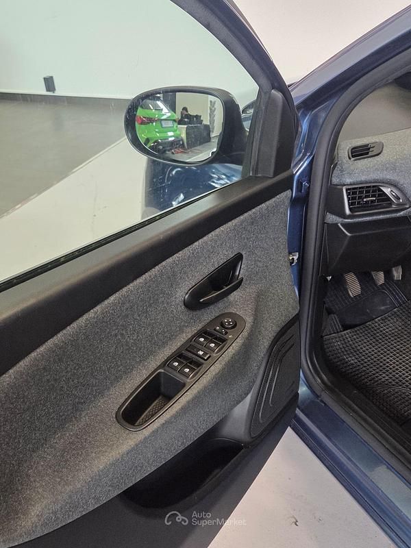 Usata Lancia Ypsilon 69 CV (50 kW) 2022 Blu Utilitaria