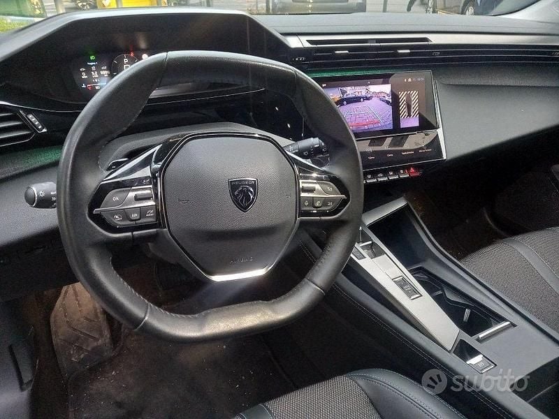 Usata Peugeot 308 Allure 131 CV (96 kW) 2022 Nero Station wagon