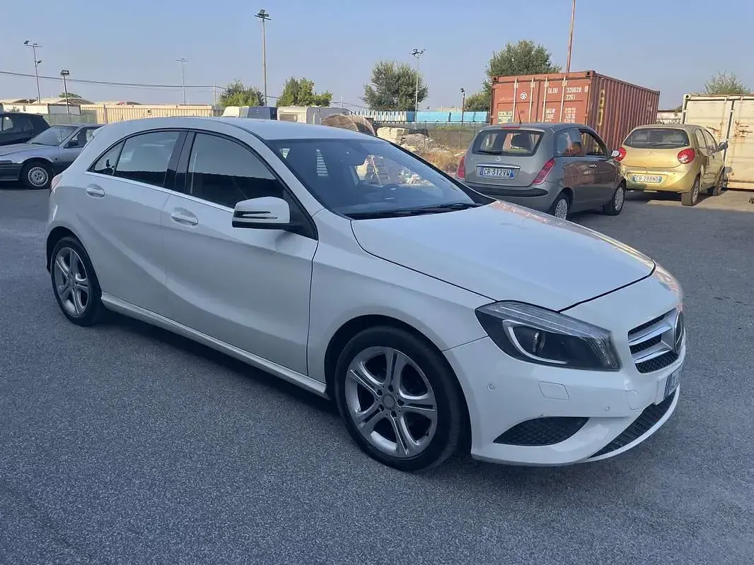 Usata Mercedes A180 109 CV (80 kW) 2013 Utilitaria