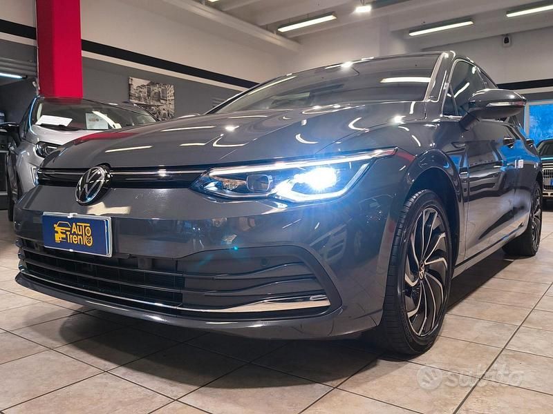 Grigio Usata 2020 VW Golf VII Style Tre volumi | 19.990 € (Cara) - Immagine 1/4