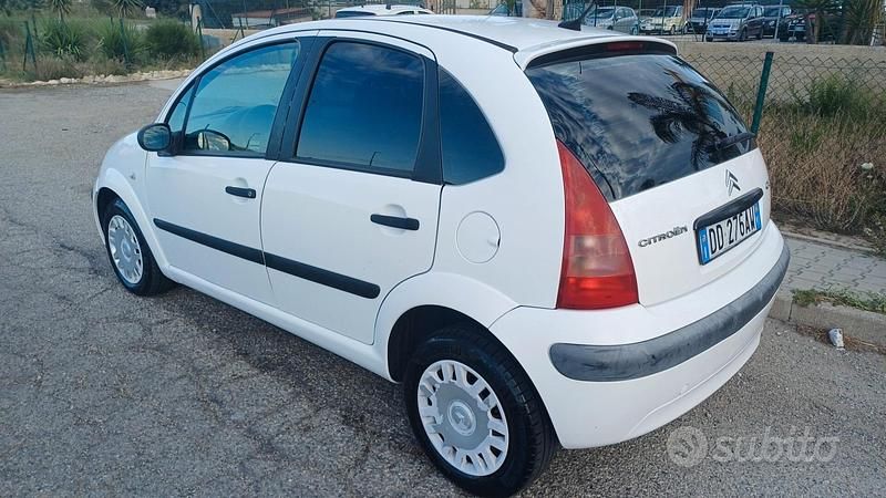 Occasion Citroën C3 70 ch (51 kW) 2006 Blanc Citadine