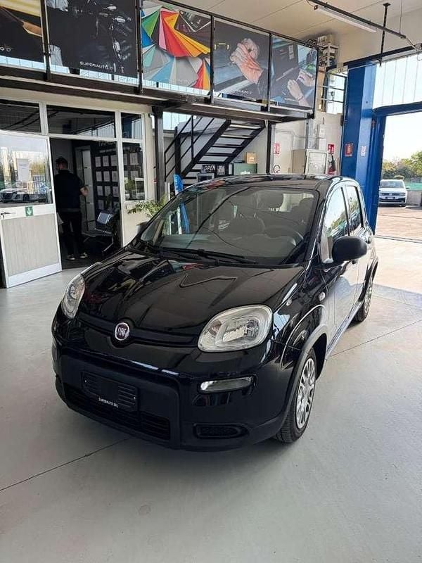 Usado Fiat Panda Cross Cross 69 CV (50 kW) 2023 Negro Utilitario