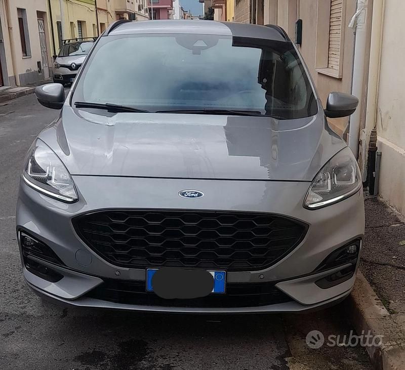 Usata Ford Kuga ST-Line 120 CV (88 kW) 2021 Grigio SUV