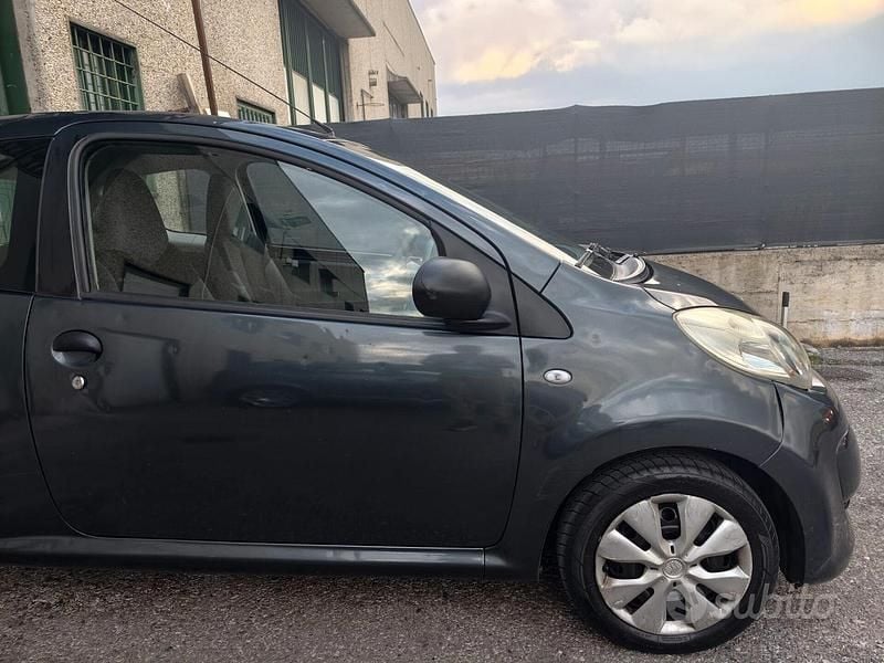 Usata Citroën C1 68 CV (50 kW) 2010 Grigio Utilitaria