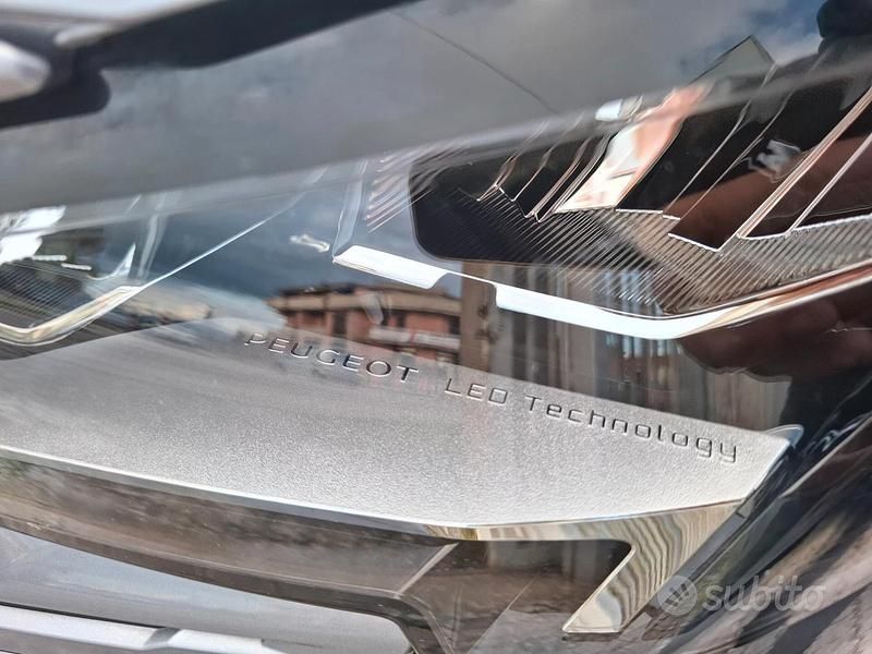 Usata Peugeot 3008 Allure 131 CV (96 kW) 2021 Grigio SUV