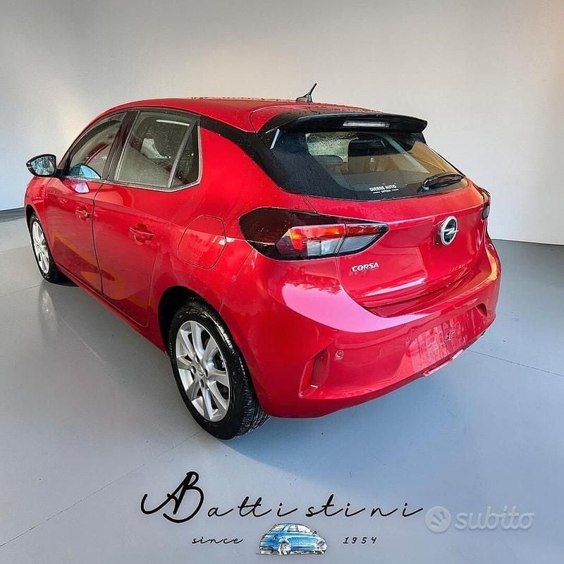 Usata Opel Corsa Elegance 101 CV (74 kW) 2020 Rosso Utilitaria