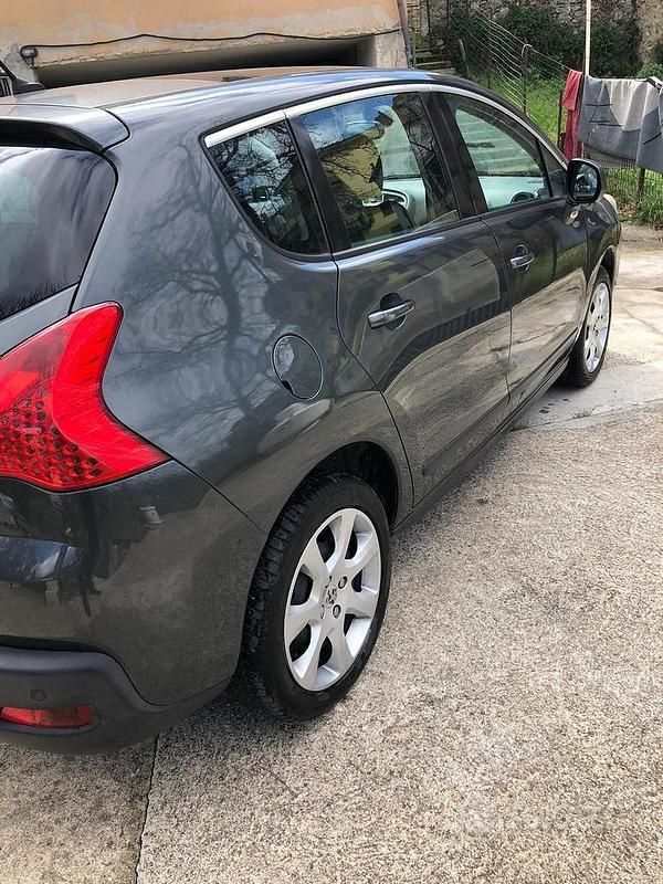 Usata Peugeot 3008 120 CV (88 kW) 2011