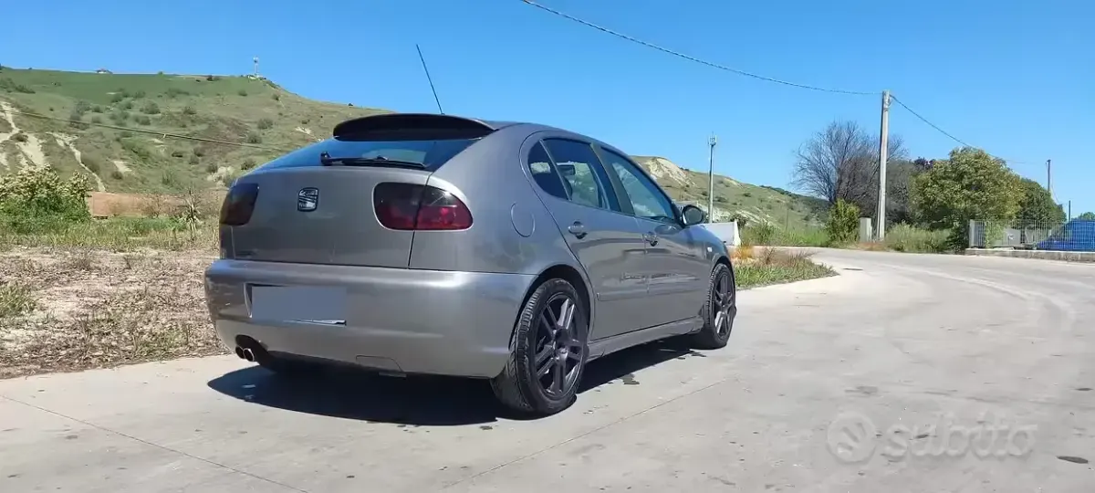 Usata Seat Leon Sport 150 CV (110 kW) 2003 Utilitaria