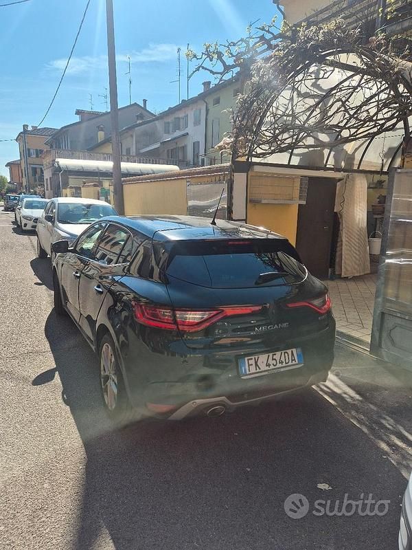 Usata Renault Mégane GT Line GT-Line 130 CV (95 kW) 2017 Nero Berlina