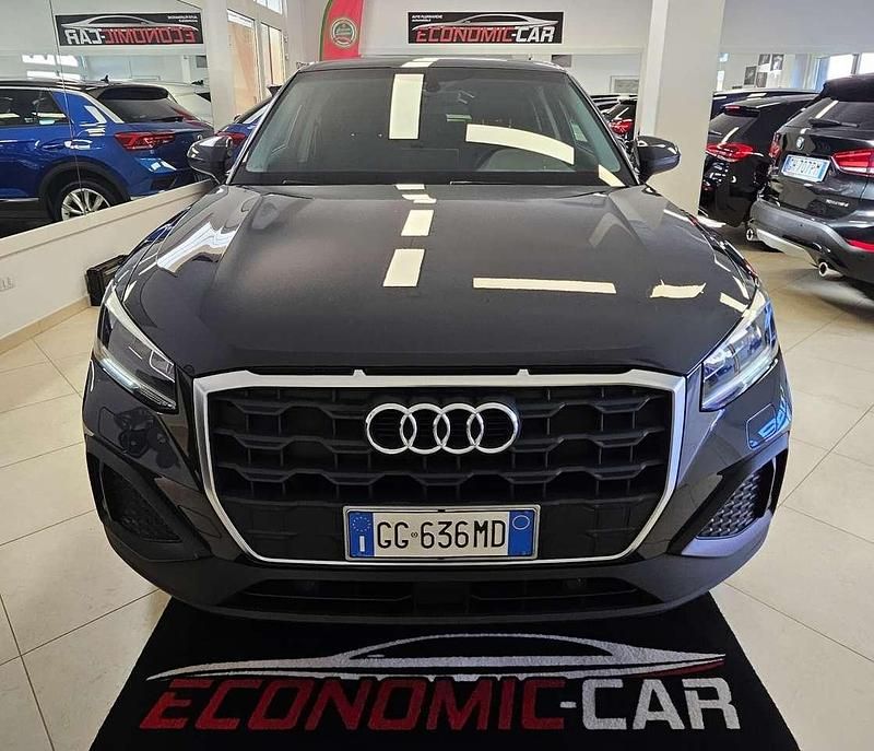 Grigio Usata 2021 Audi Q2 Business SUV | 21.900 € (Buon prezzo) - Immagine 1/4