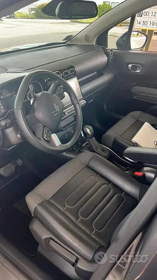 Usata Citroën C3 Aircross 120 CV (88 kW) 2022 Grigio SUV