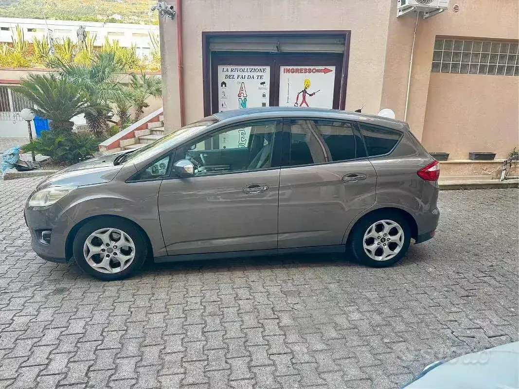 Usata Ford C-MAX Titanium 116 CV (85 kW) 2012 Grigio Monovolume