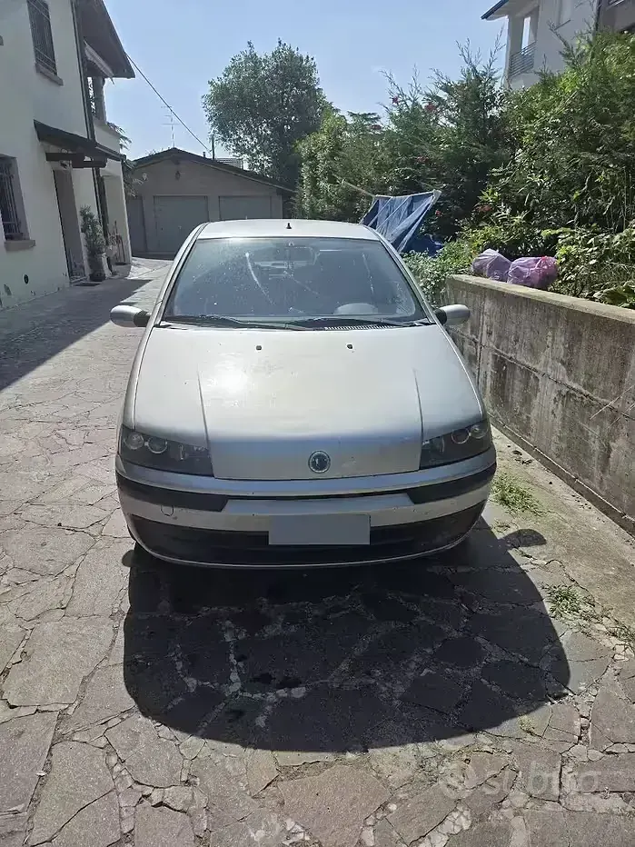 Usata Fiat Punto 80 CV (58 kW) 2003 Grigio Utilitaria