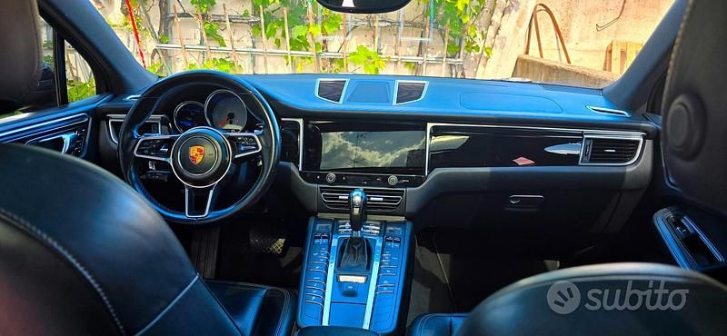 Usata Porsche Macan 250 CV (183 kW) 2015 Nero SUV