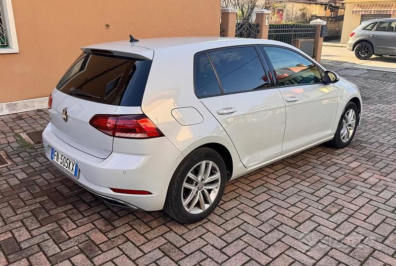 Usata VW Golf VII Business 116 CV (85 kW) 2018 Bianco Berlina