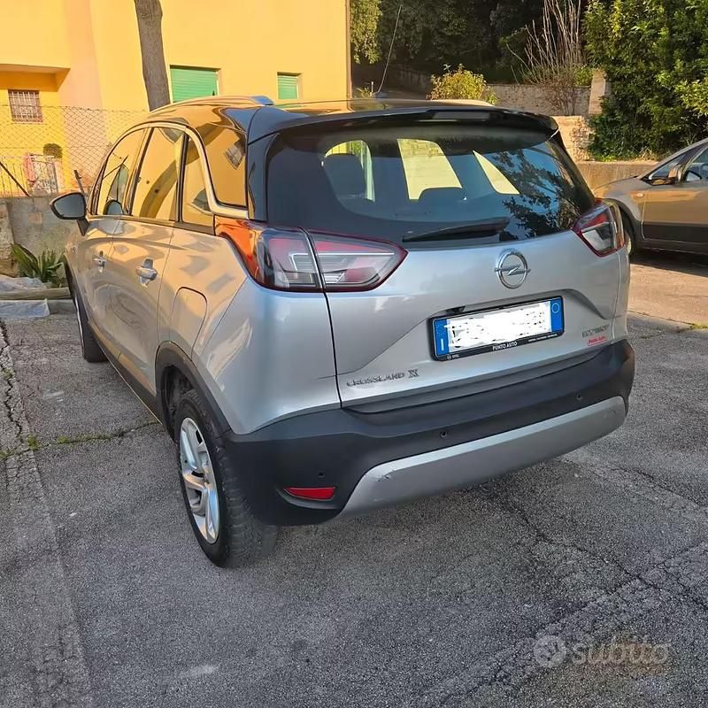 Usata Opel Crossland 102 CV (75 kW) 2020 Grigio SUV