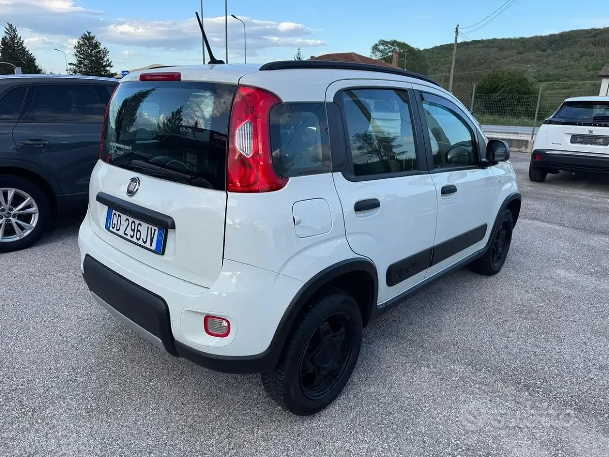 Usata Fiat Panda 4x4 85 CV (62 kW) 2020 Bianco Utilitaria