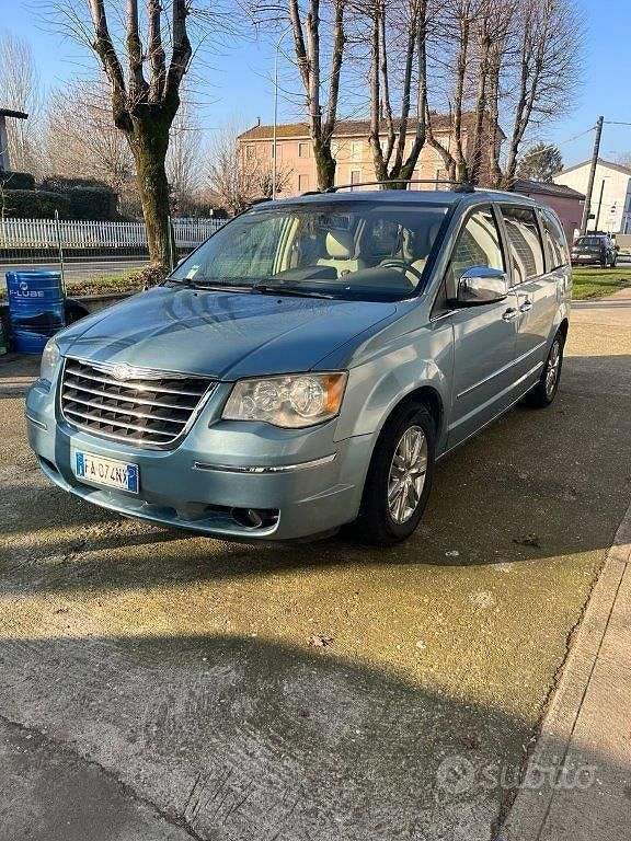 Usata 2008 Chrysler Grand Voyager Monovolume | 9900 € - Immagine 1/4