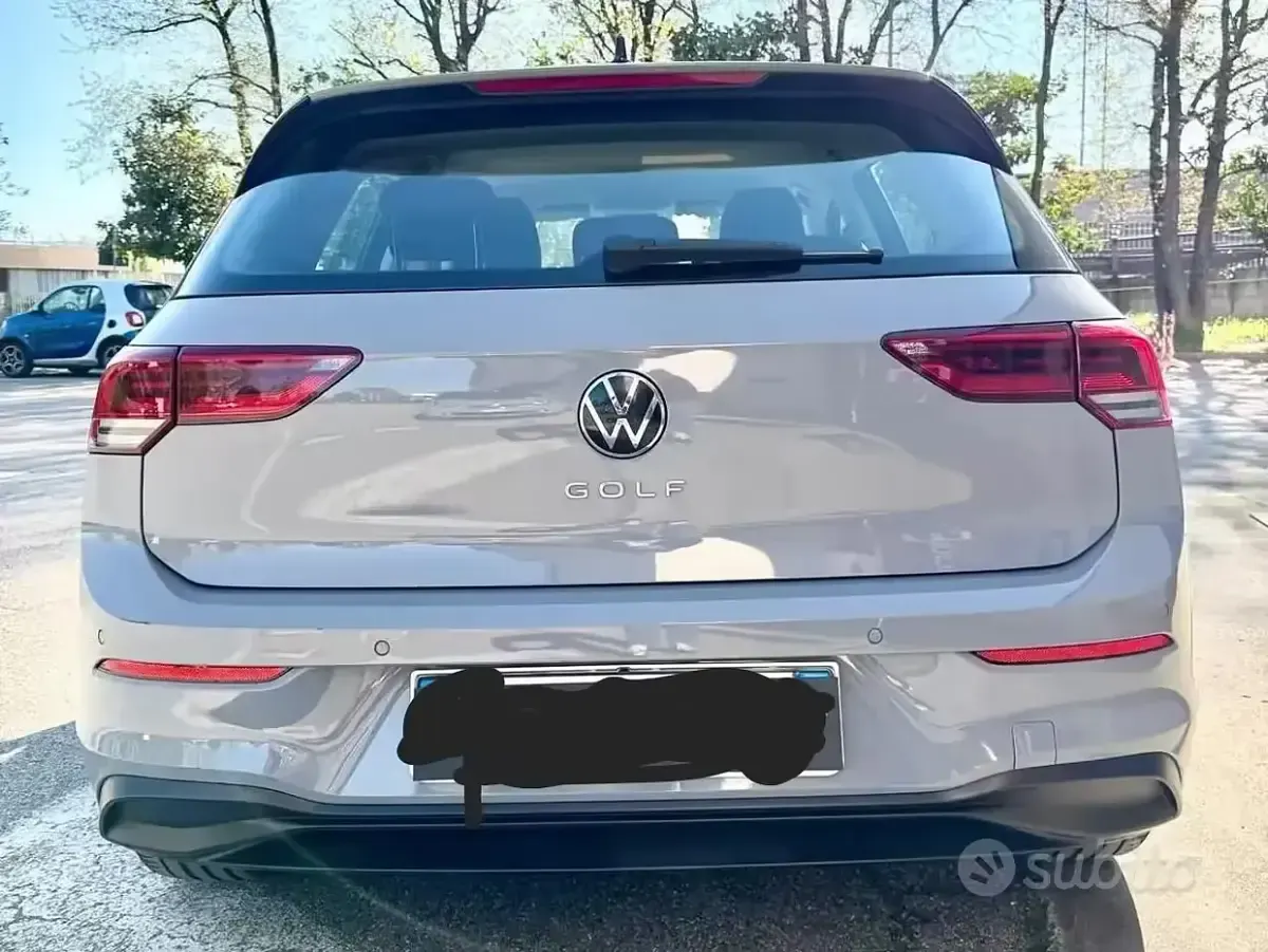 Usata VW Golf VIII 116 CV (85 kW) 2021 Grigio Berlina