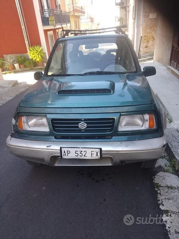 Usata Suzuki Vitara 68 CV (50 kW) 1998 SUV