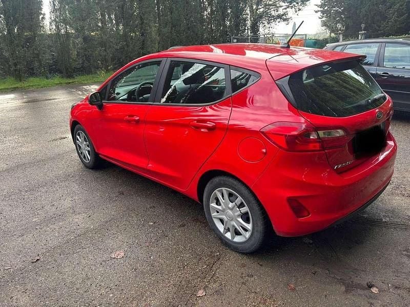 Usata 2018 Ford Fiesta Business Edition Berlina | 9000 € (Buon prezzo) - Immagine 1/4