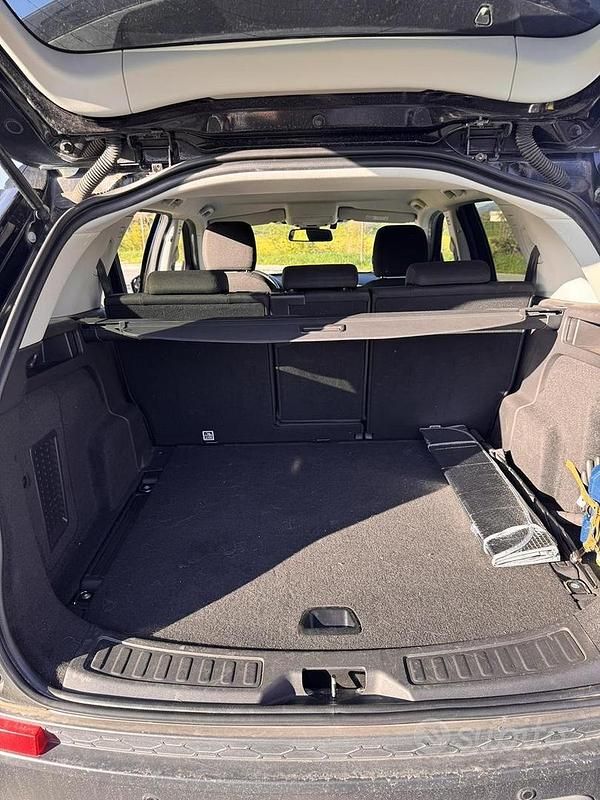 Usata Land Rover Discovery Sport SE 150 CV (110 kW) 2017 Nero SUV