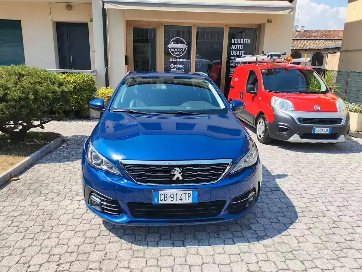 Usata Peugeot 308 Allure 131 CV (96 kW) 2020 Blu Station wagon