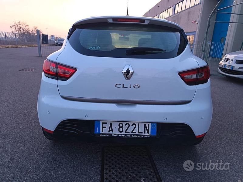 Usata Renault Clio IV 75 CV (55 kW) 2015 Bianco Berlina