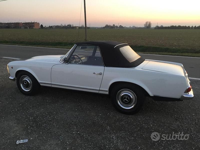 Usata Mercedes 230 1960 Bianco Cabrio