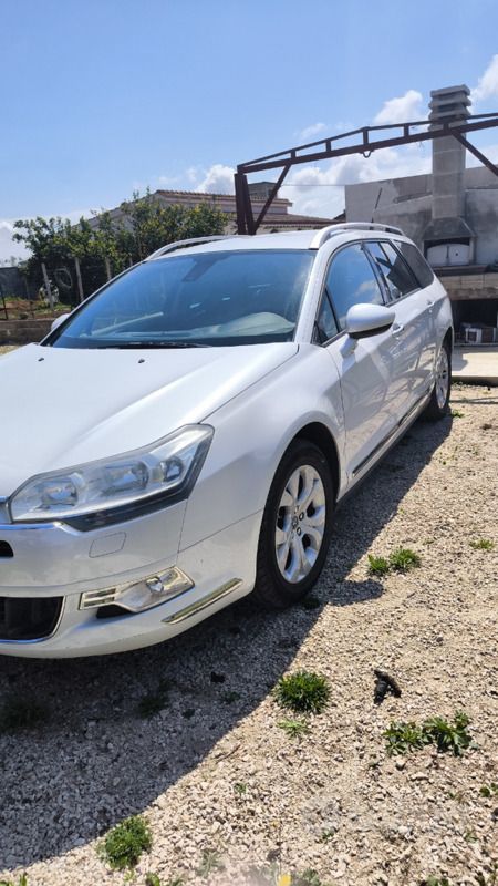 Bianco Usata 2012 Citroën C5 Station wagon | 4000 € (Buon prezzo) - Immagine 1/4