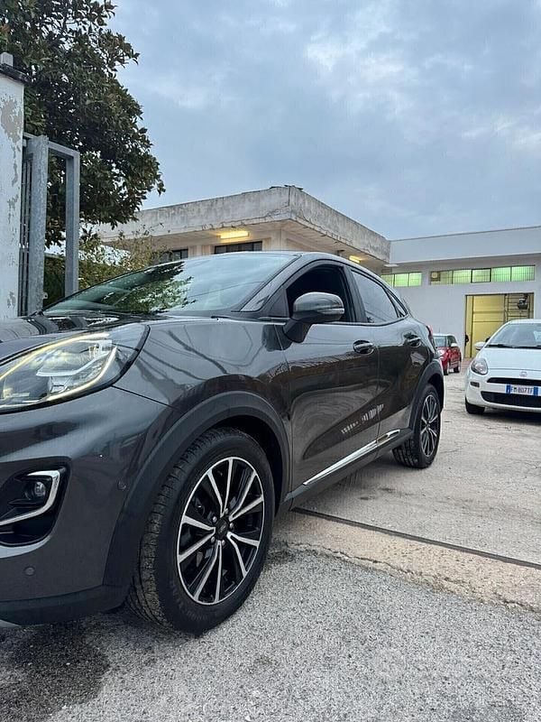 Usata Ford Puma Titanium X 120 CV (88 kW) 2020 Grigio SUV