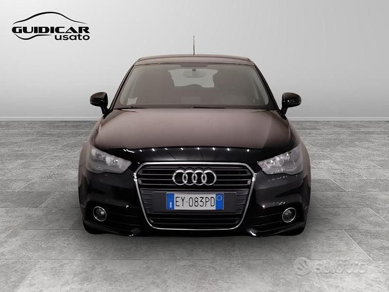 Usata Audi A1 Sportback Attraction 90 CV (66 kW) 2015 Nero Utilitaria