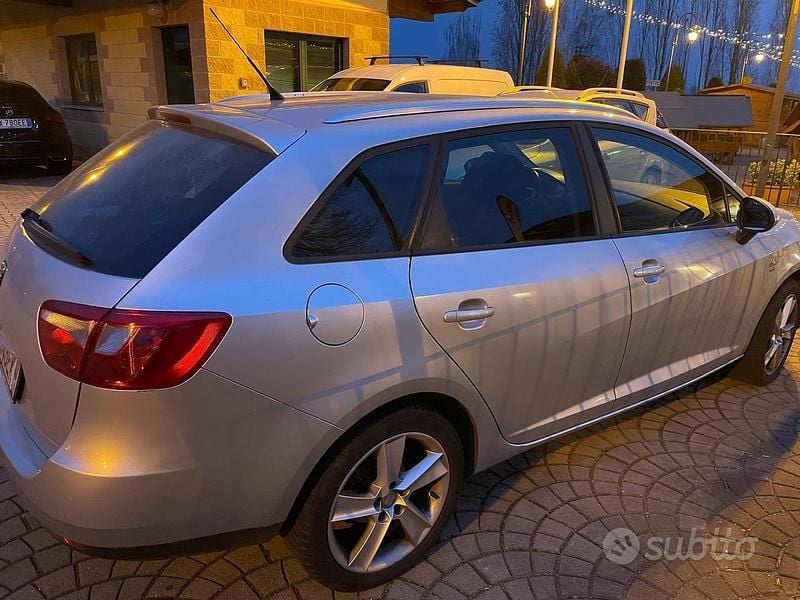 Usata Seat Ibiza ST 105 CV (77 kW) 2010 Grigio Station wagon