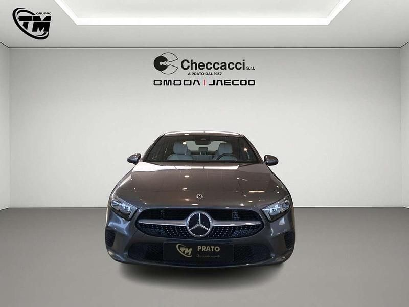 Usata Mercedes A180 Business 116 CV (85 kW) 2019 Grigio Berlina