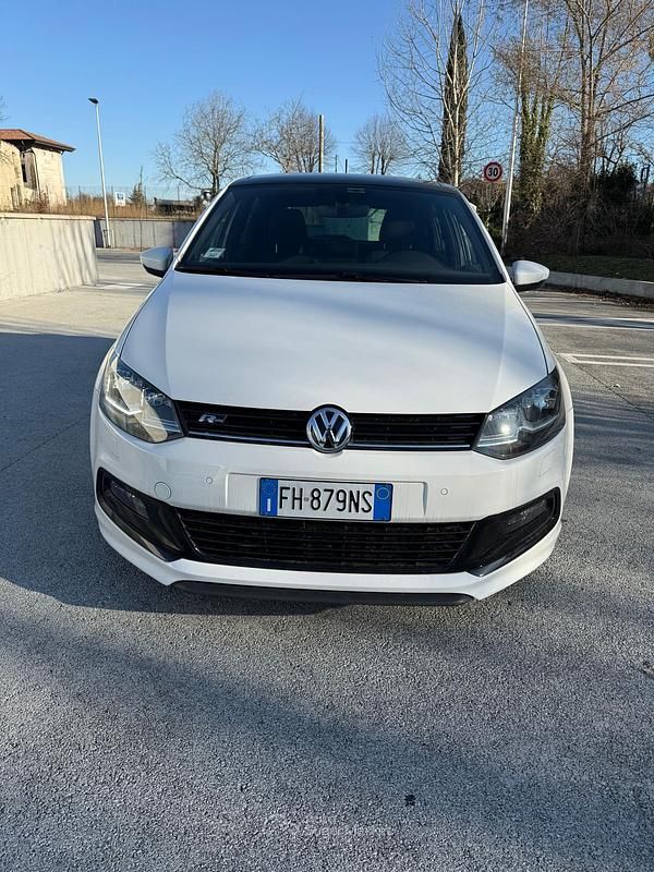 Usata VW Polo R-line 75 CV (55 kW) 2017 Bianco Berlina