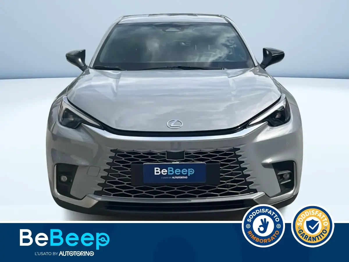Usata Lexus LBX 136 CV (100 kW) 2025 Grigio metallizzato SUV