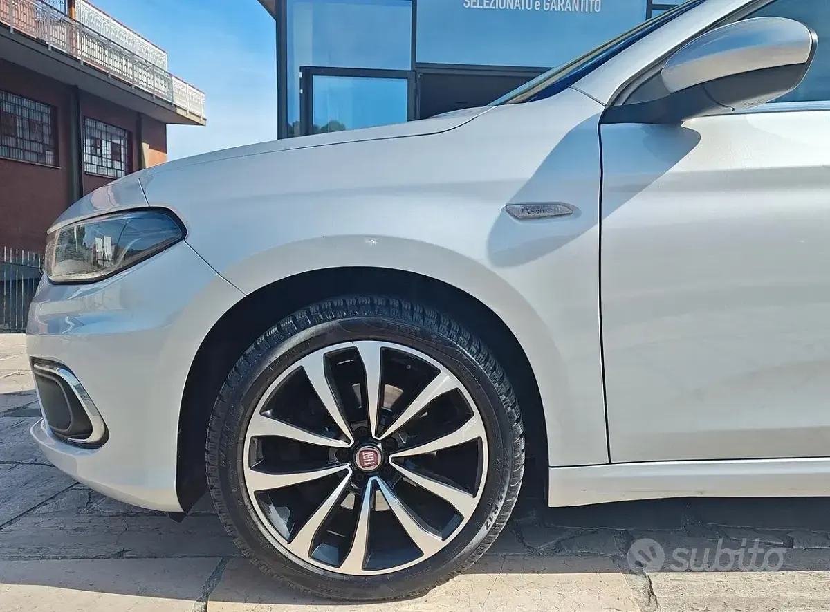 Usata Fiat Tipo Lounge 120 CV (88 kW) 2020 Grigio Berlina