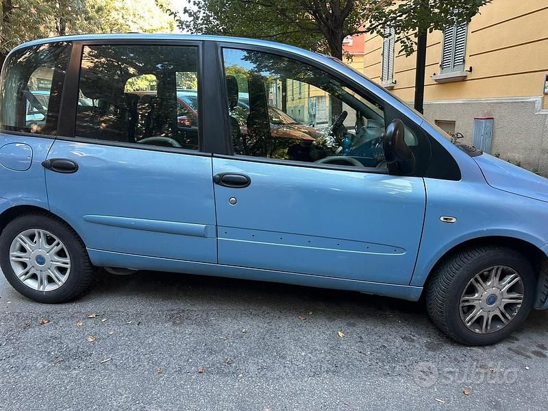 Usata Fiat Multipla 103 CV (75 kW) 2004 Blu Monovolume