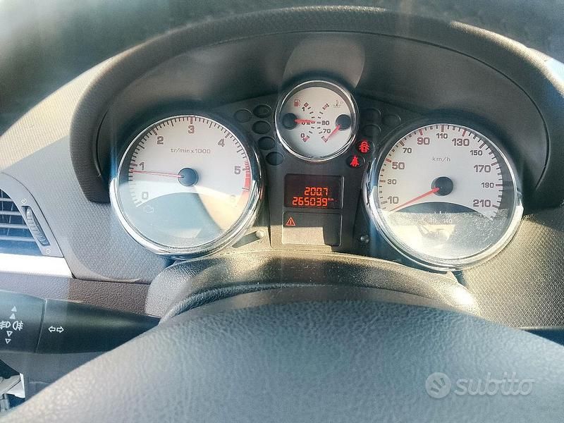 Usata Peugeot 207 110 CV (80 kW) 2007 Berlina