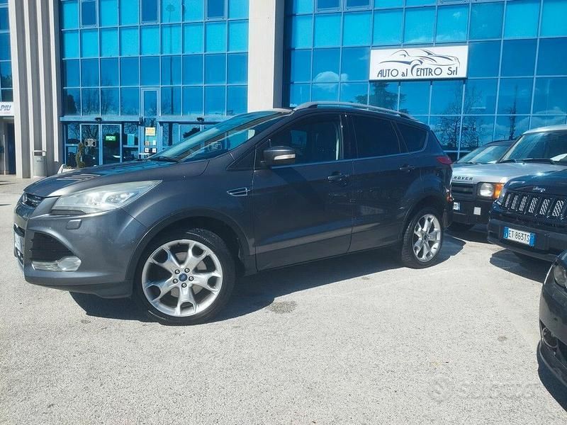 Usata Ford Kuga Titanium 163 CV (119 kW) 2014 Grigio SUV