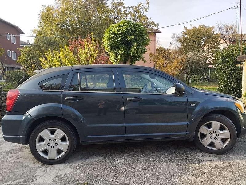 Usata Dodge Caliber SXT 150 CV (110 kW) 2008 Nero Utilitaria