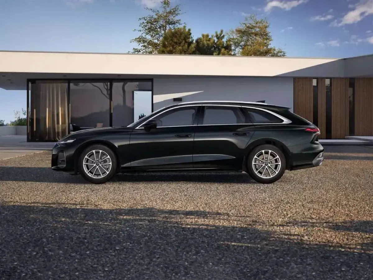 Nuova Audi A6 Business 204 CV (150 kW) 2026 Verde mezzanotte metallizzato Station wagon