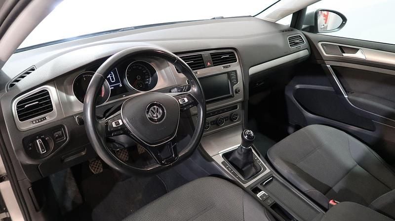 Usata VW Golf VII Comfortline 110 CV (80 kW) 2016 Argento Utilitaria